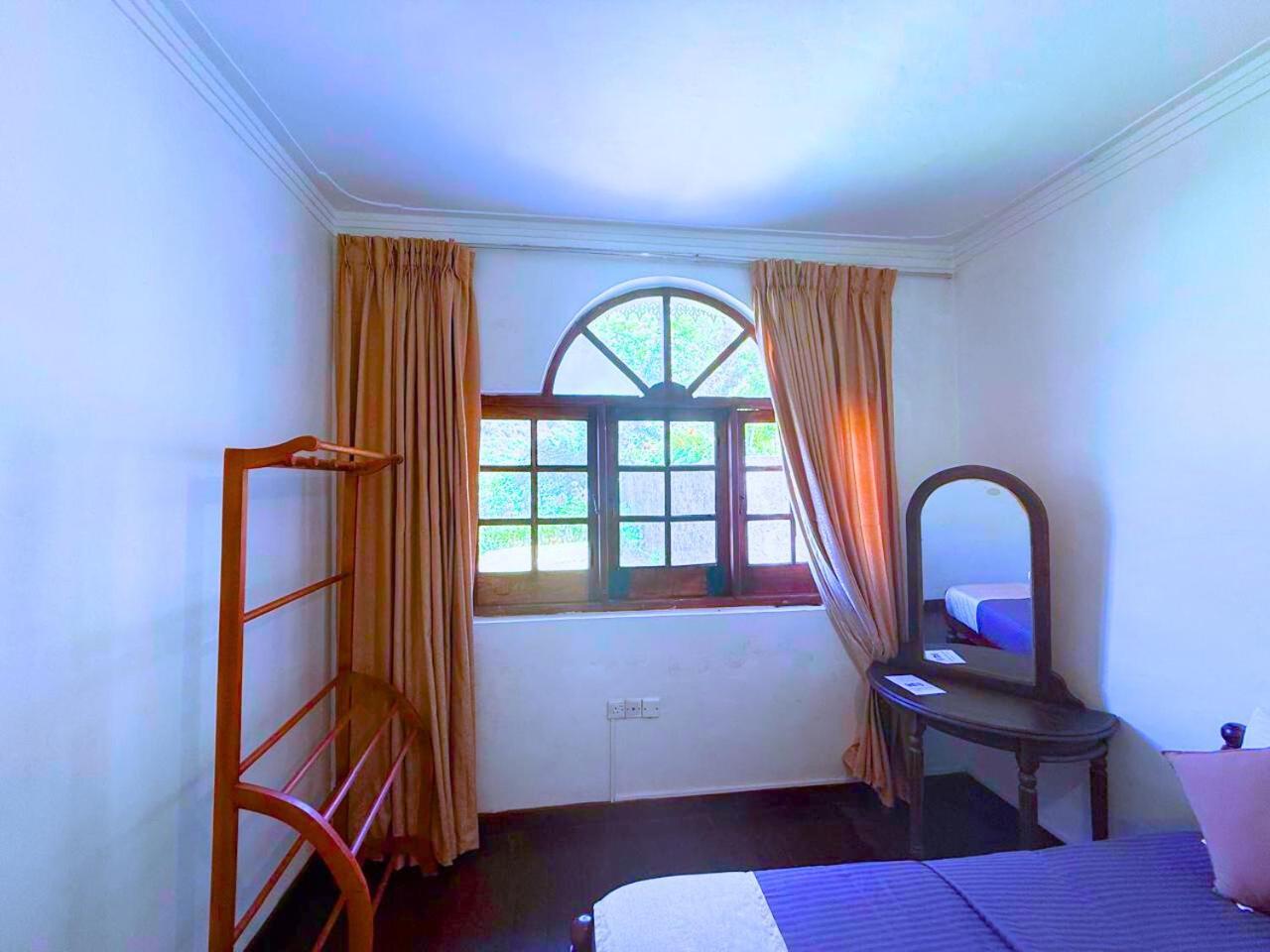 Notre Dame D'Arcadia Hotel Nuwara Eliya Bagian luar foto